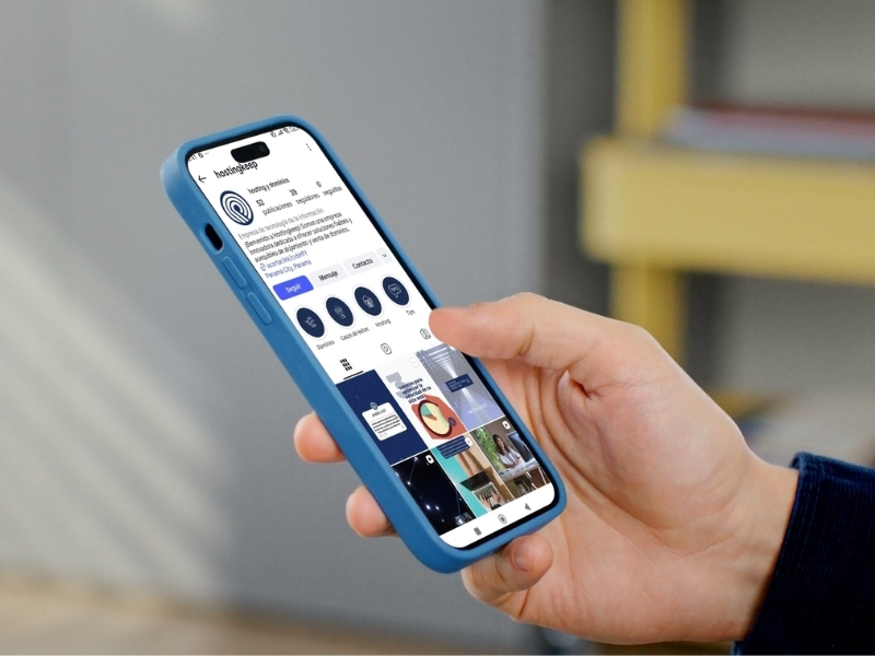 HostingKeep — Web, branding y redes